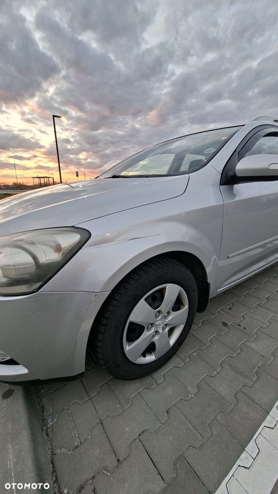 Kia Ceed 1.6 Crdi Comfort - 3