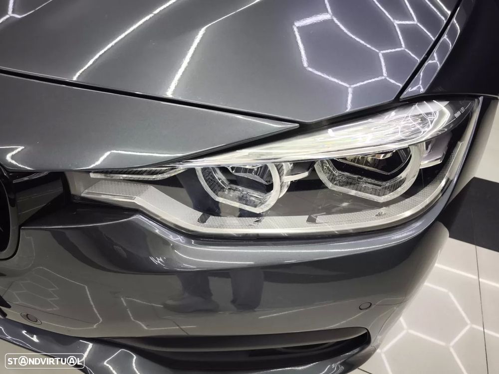 BMW 318 d Line Sport - 12