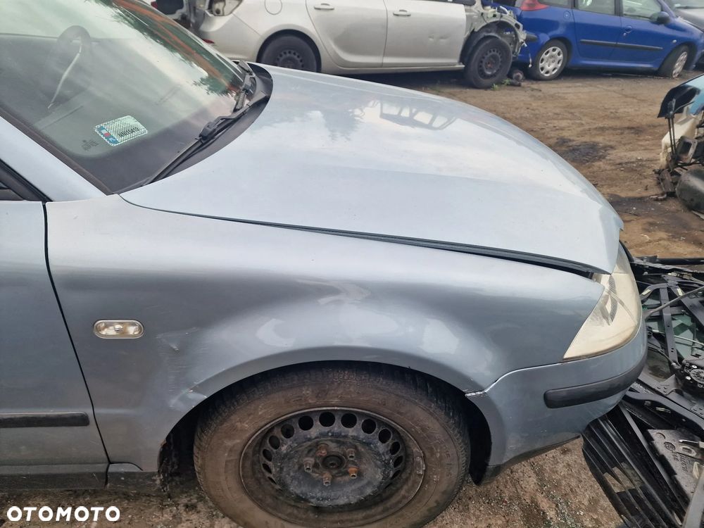 VW Passat b5 sedan lift 2.0 8v AZM lakier LA5W na części - 6
