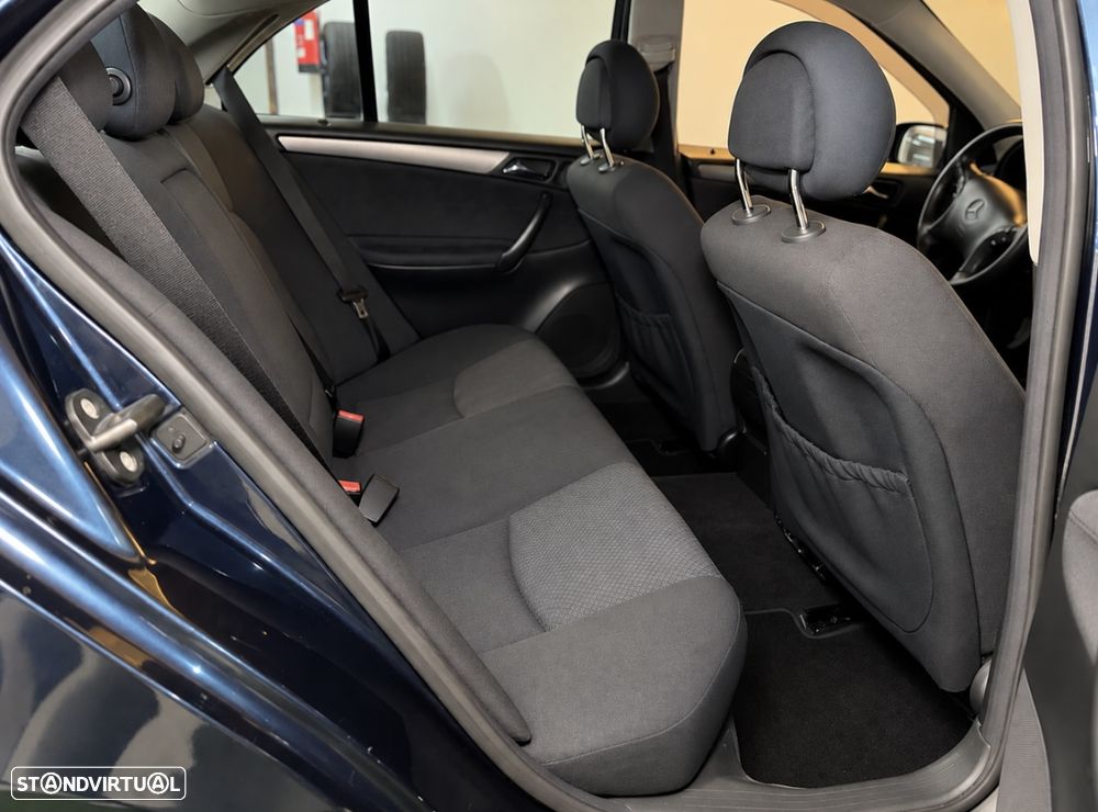 Mercedes-Benz C 220 - 10