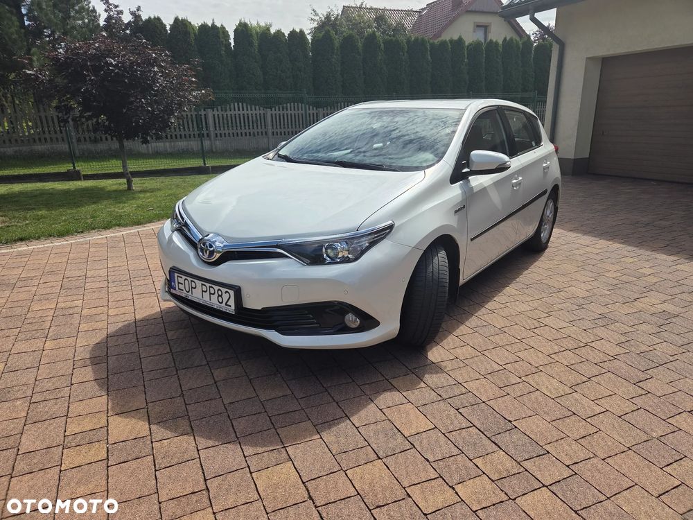 Toyota Auris Hybrid 135 Premium - 2