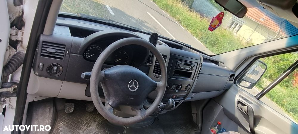 Mercedes-Benz Sprinter - 6