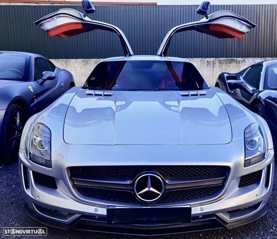 Mercedes-Benz SLS 63 AMG - 4
