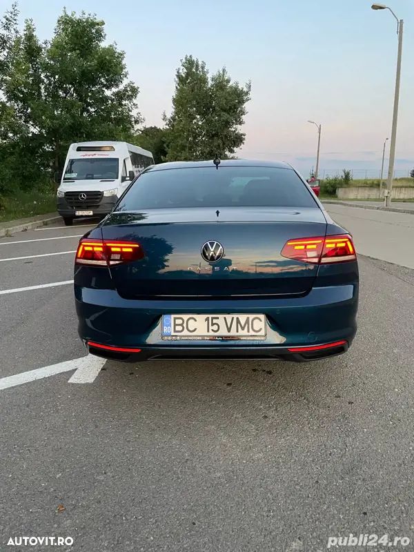 Volkswagen Passat 2.0 TDI SCR DSG Comfortline - 7