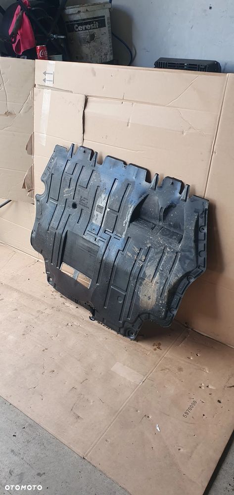 Osłona płyta pod silnik VW Passat B6 3C0825237H 3C0825235M - 3