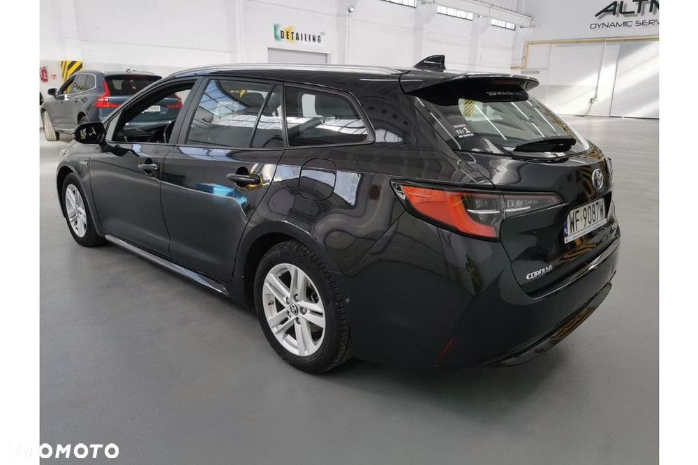 Toyota Corolla 1.8 Hybrid Comfort - 4