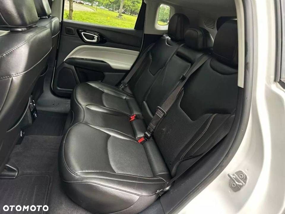 Jeep Compass - 9