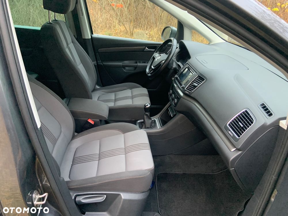 Volkswagen Sharan - 12