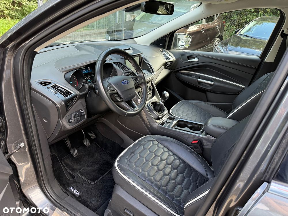 Ford Kuga 1.5 EcoBoost 2x4 Vignale - 9