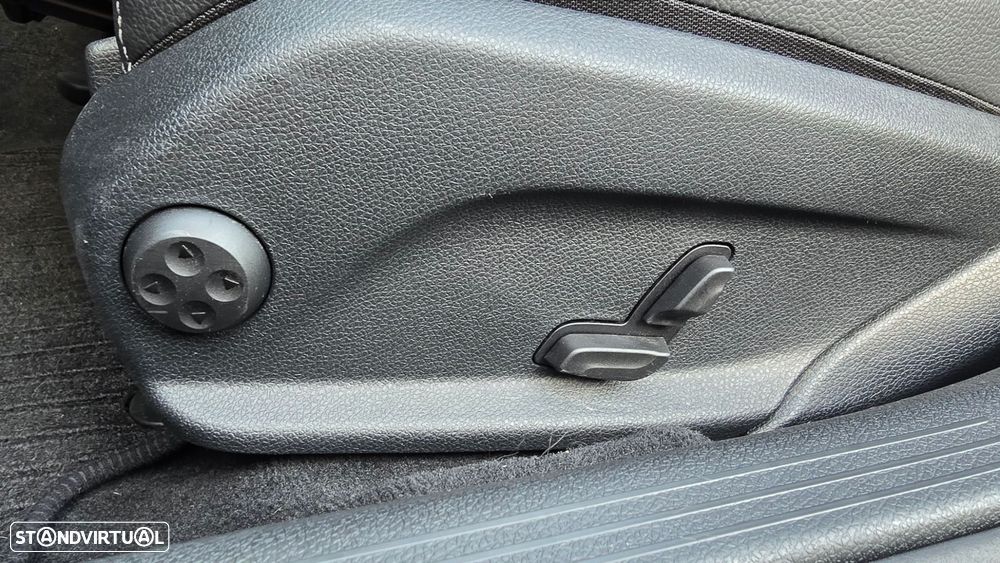 Mercedes-Benz C 220 d Avantgarde — fotografia 47