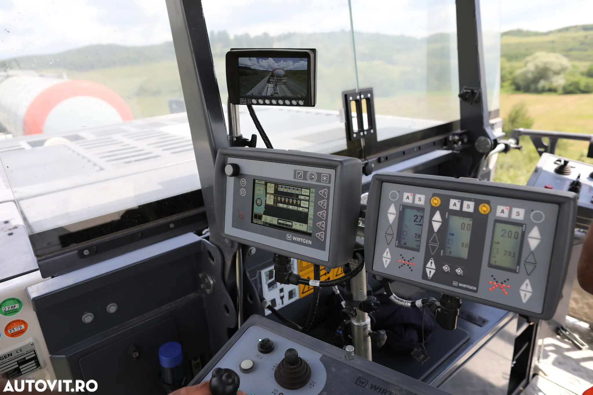 Wirtgen W 240 CRi - 8