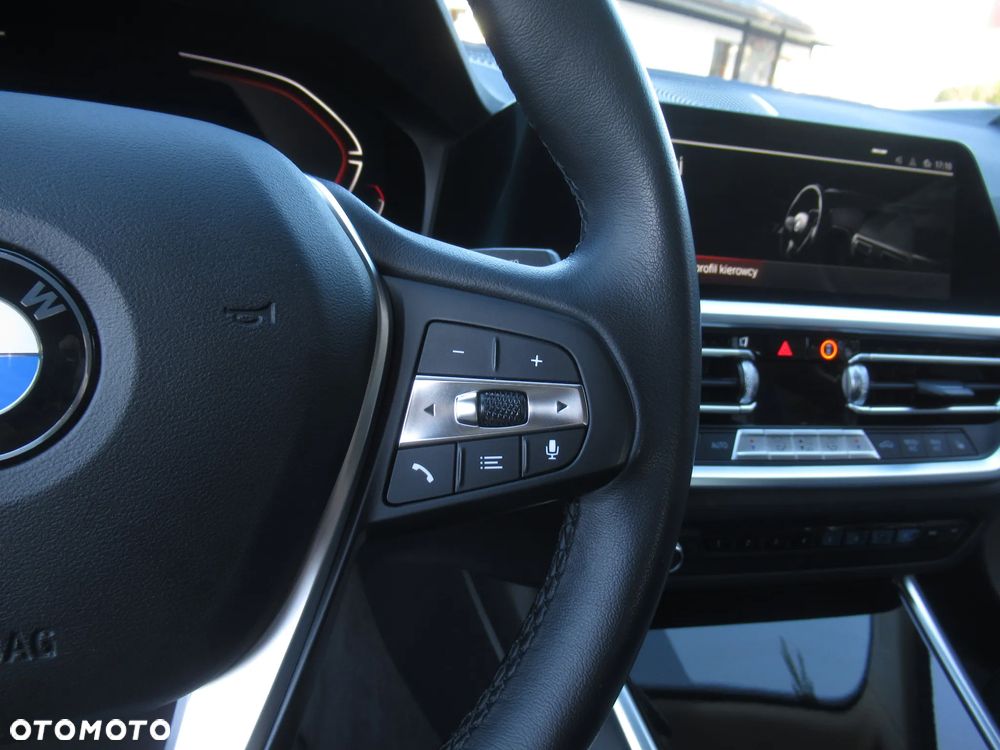 BMW Seria 3 320d MHEV Sport Line - 13