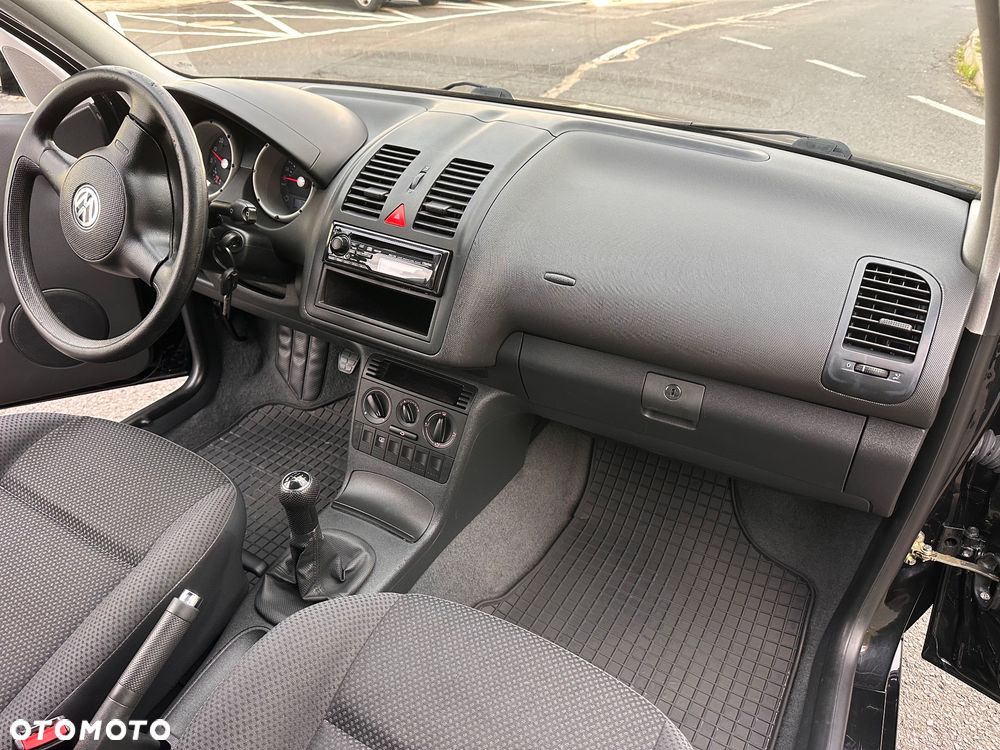 Volkswagen Polo - 18