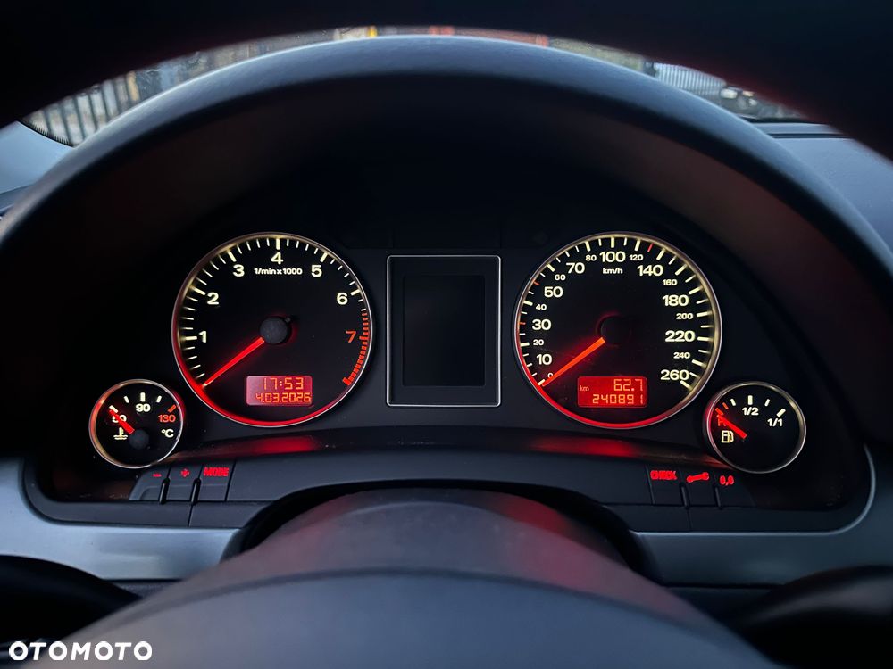 Audi A4 Avant - 19
