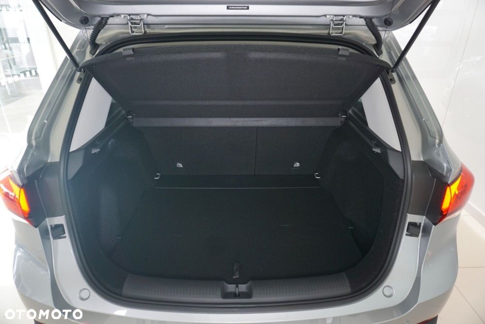 MG ZS - 13