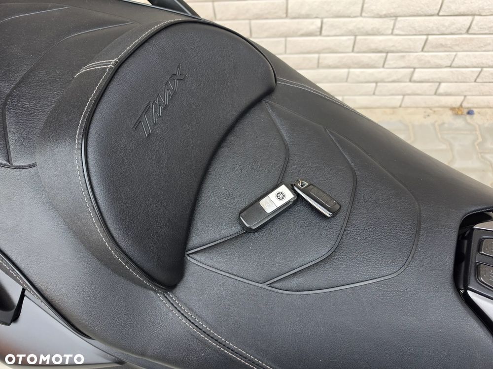 Yamaha Tmax - 14
