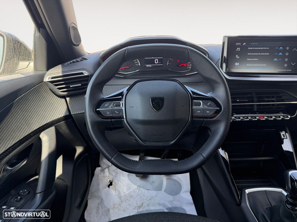 Peugeot 2008 1.2 PureTech Style - 12