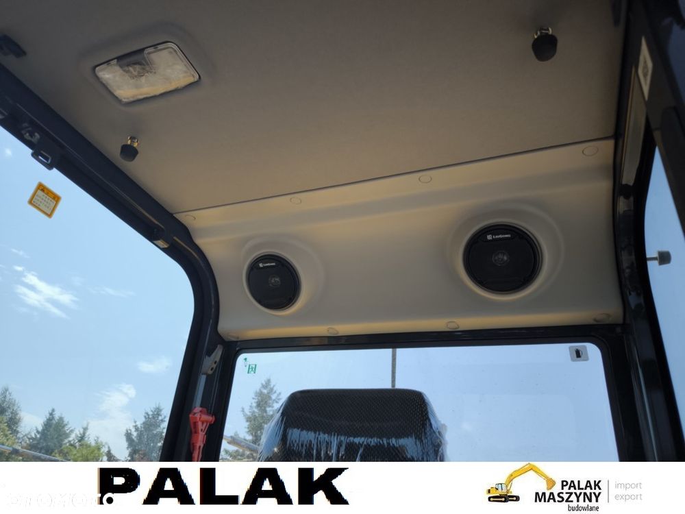 Liu Gong 9075F nie mylić z  JCB 85z - 21