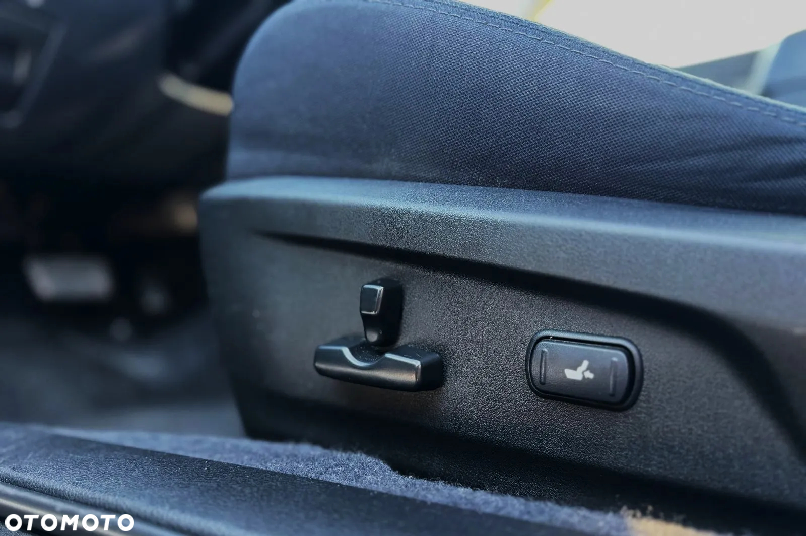 Subaru Legacy 2.0i Comfort Navi AT - 20