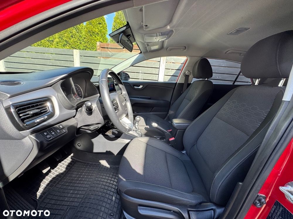 Kia Rio 1.2 L - 14