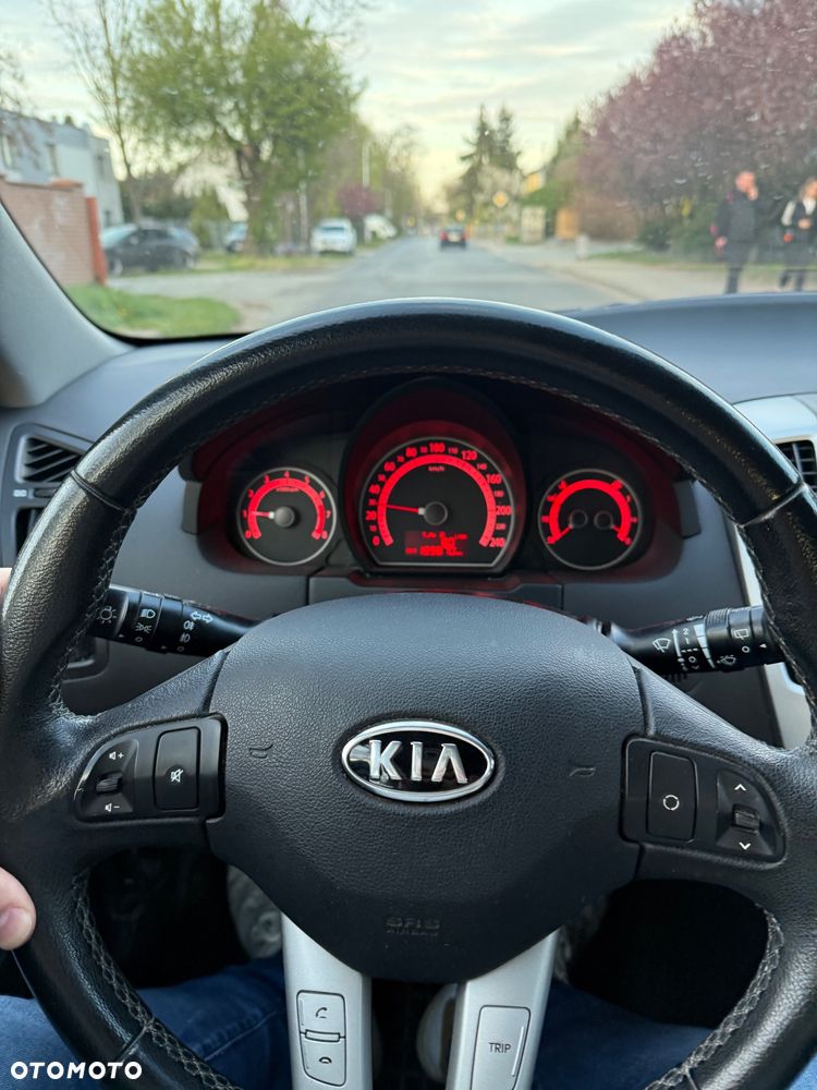 Kia Ceed 1.6 CVVT Dream-Team Edition - 30