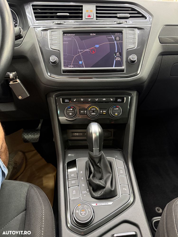 Volkswagen Tiguan 2.0 TDI SCR 4Motion DSG Highline - 19