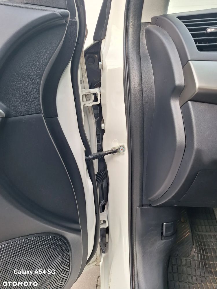 Mitsubishi Lancer 1.6 - 17