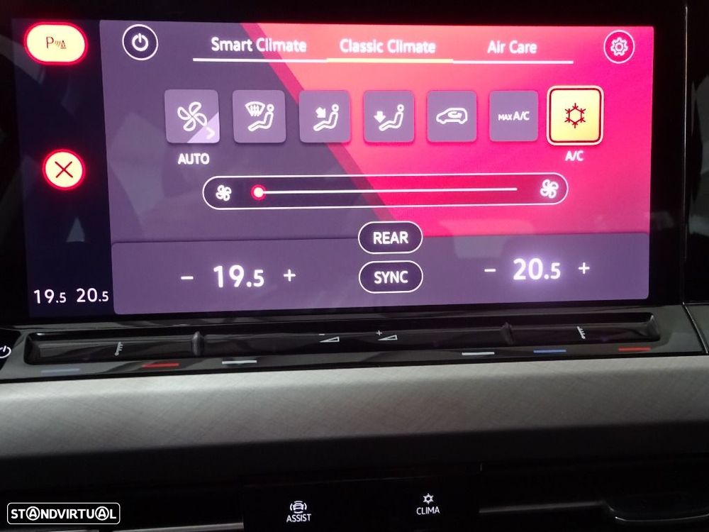 VW Golf Variant 2.0 TDi Life - 23