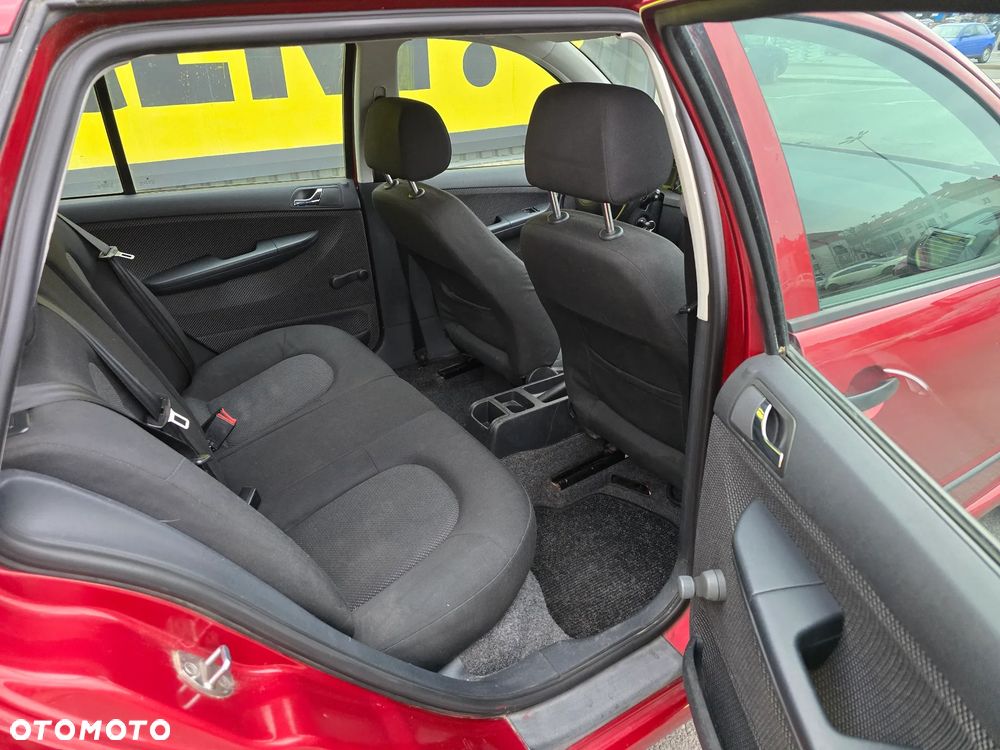 Skoda Fabia 1.4 16V Comfort - 34