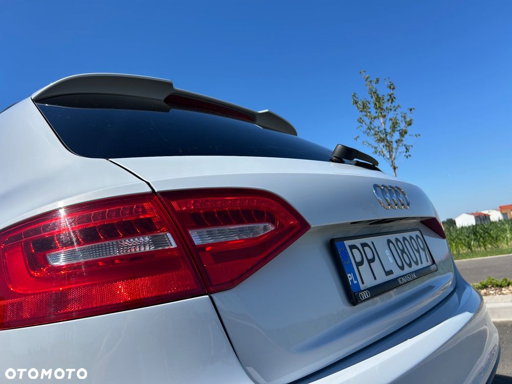 Audi A4 Avant 2.0 TDI clean diesel - 12