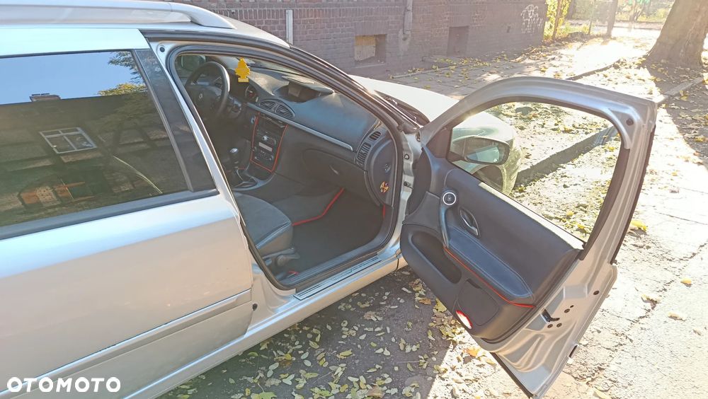 Renault Laguna - 12