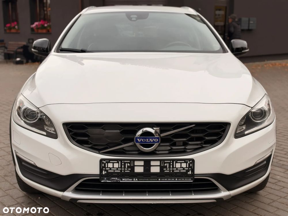 Volvo V60 Cross Country D3 Drive-E Summum - 24