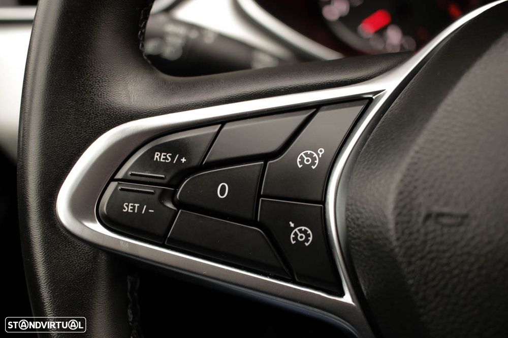 Renault Clio 1.0 TCe Limited - 19