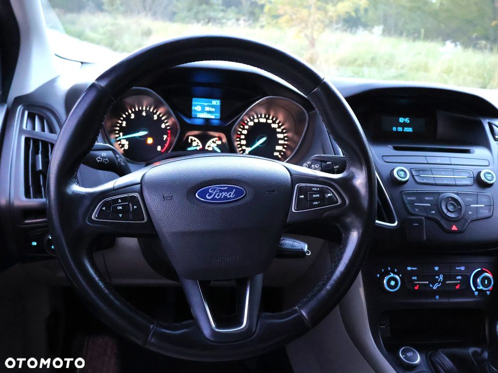 Ford Focus 1.0 EcoBoost Trend - 9