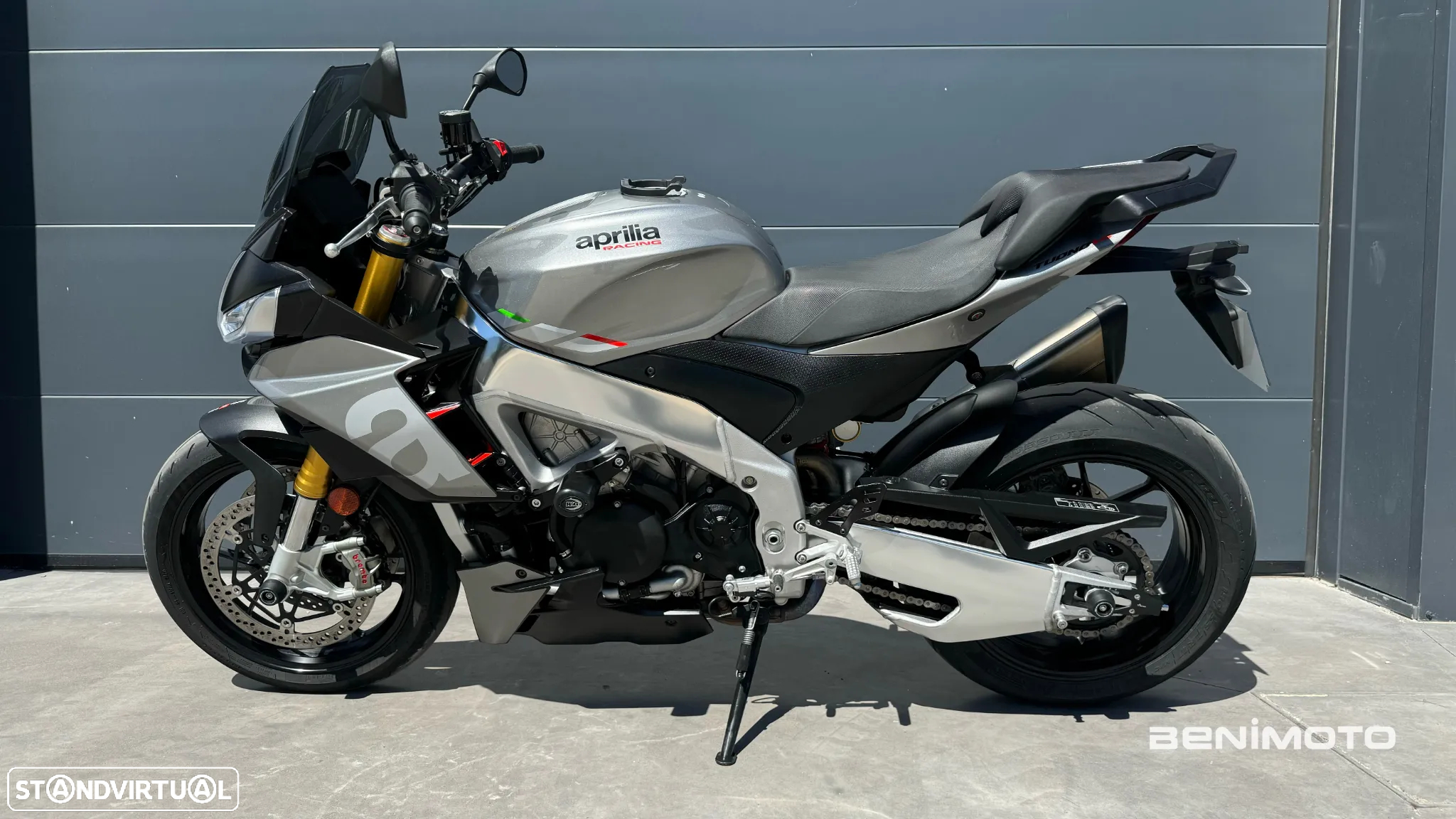 Aprilia Tuono V4 - 7