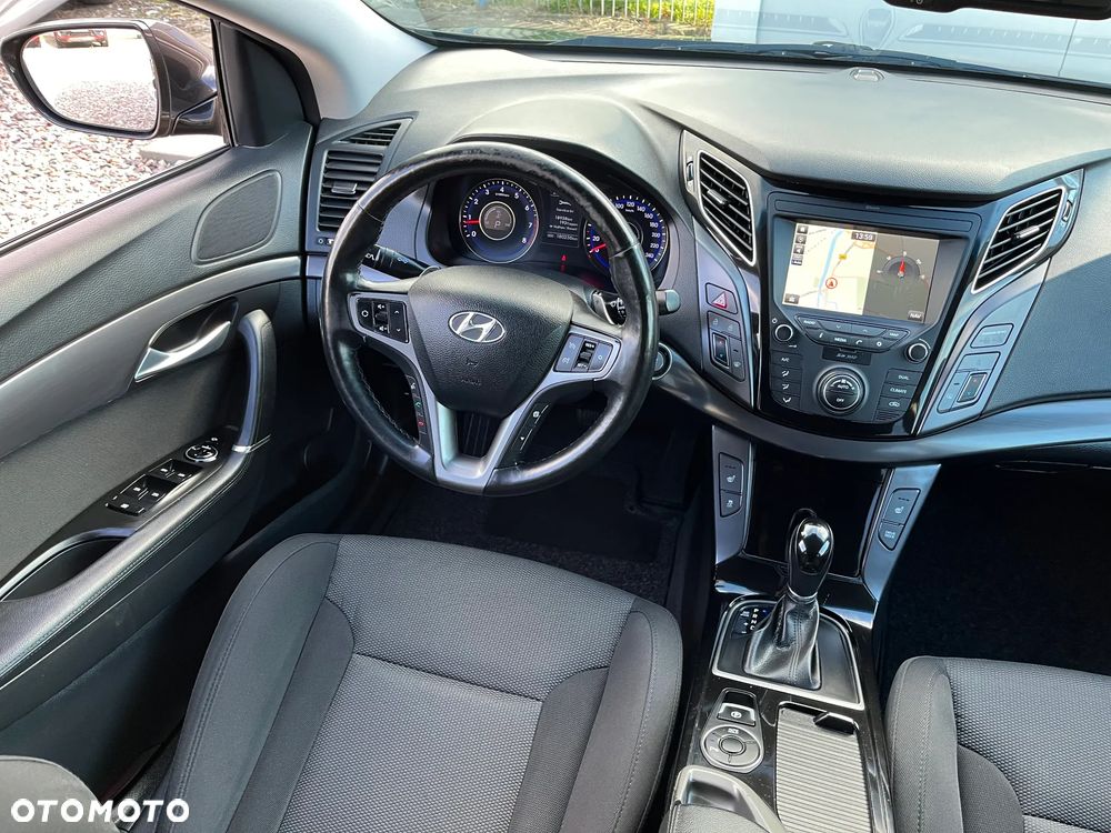 Hyundai i40 Kombi 2.0 Automatik Family+ - 16