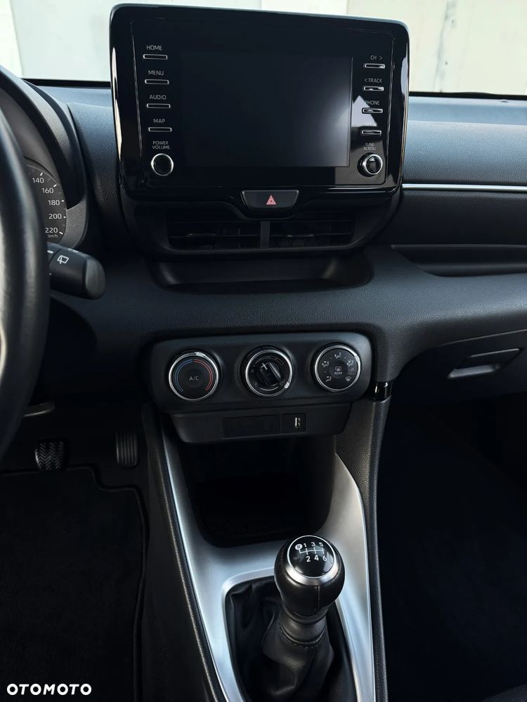 Toyota Yaris 1.5 Comfort - 19