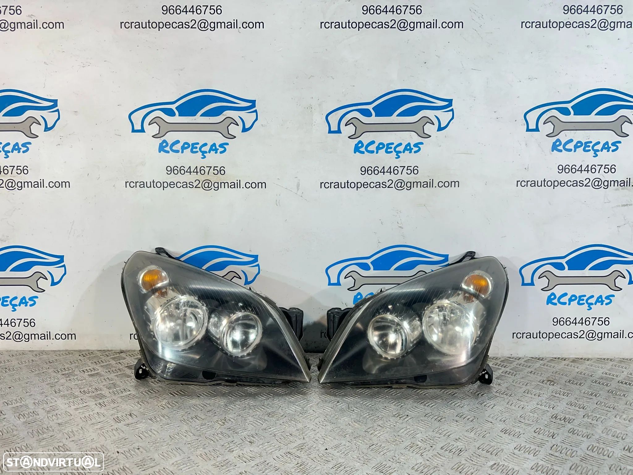 .Conjunto Oticas Farois Frontal Frente Esquerda Direita Halogenio Original GM Opel Astra H 1LG270370-04 1LG270370-03 - 1