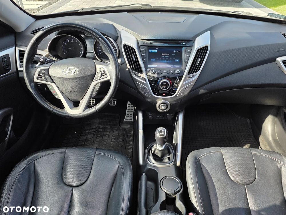 Hyundai Veloster 1.6 Premium - 9