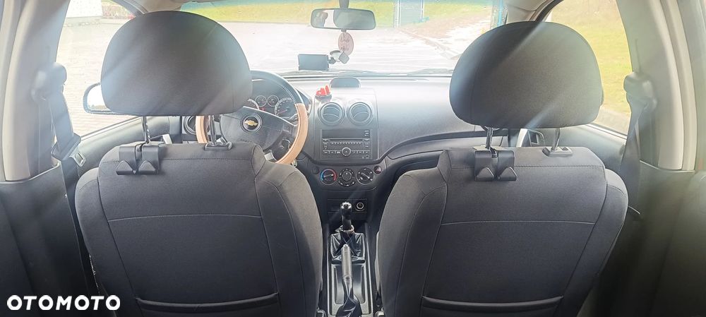 Chevrolet Aveo - 8