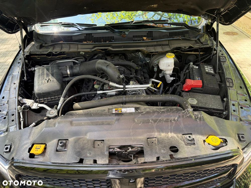 RAM 1500 5.7 Crew Cab Limited - 33
