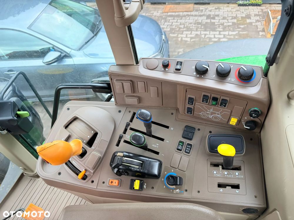 John Deere 6130M - 12