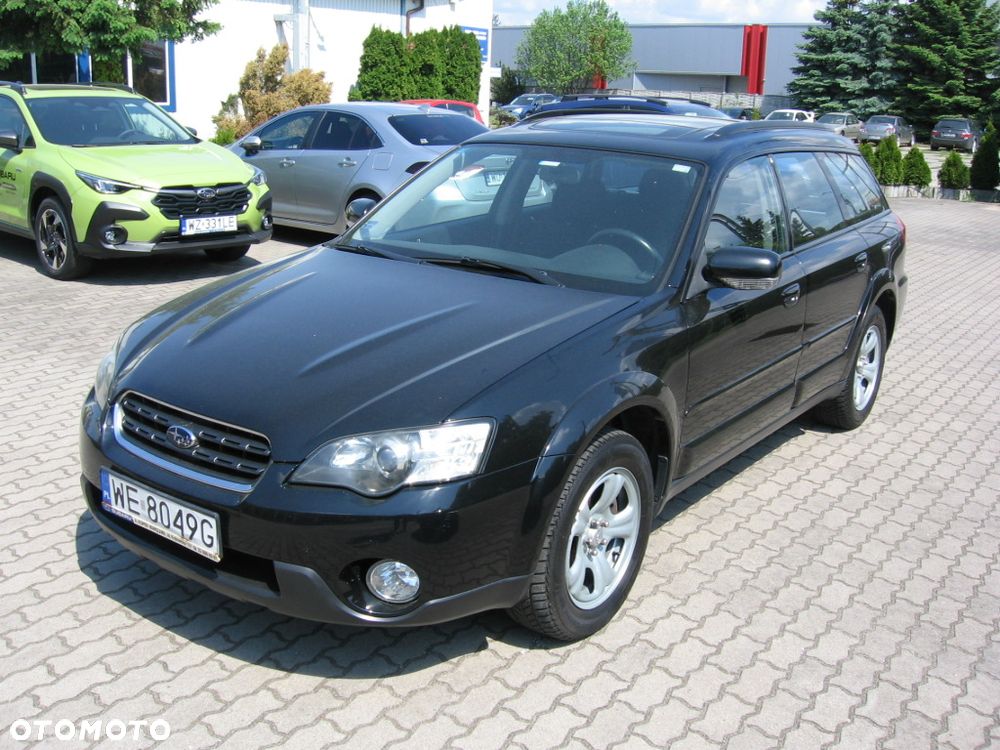 Subaru Outback 2.5i MT - 1