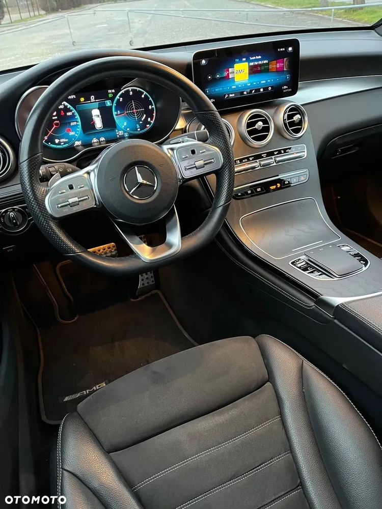 Mercedes-Benz GLC 300 d 4Matic 9G-TRONIC AMG Line Plus - 4