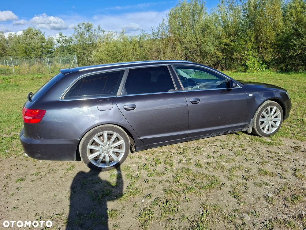 Audi A6 Avant 2.4 - 5
