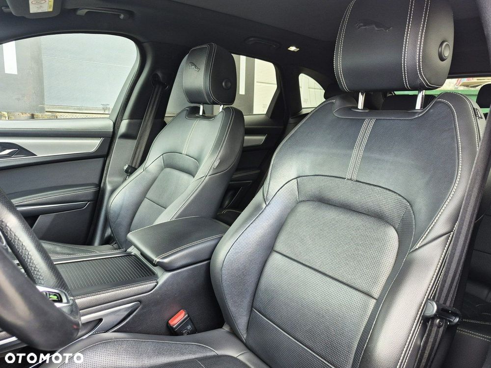 Jaguar F-Pace - 23