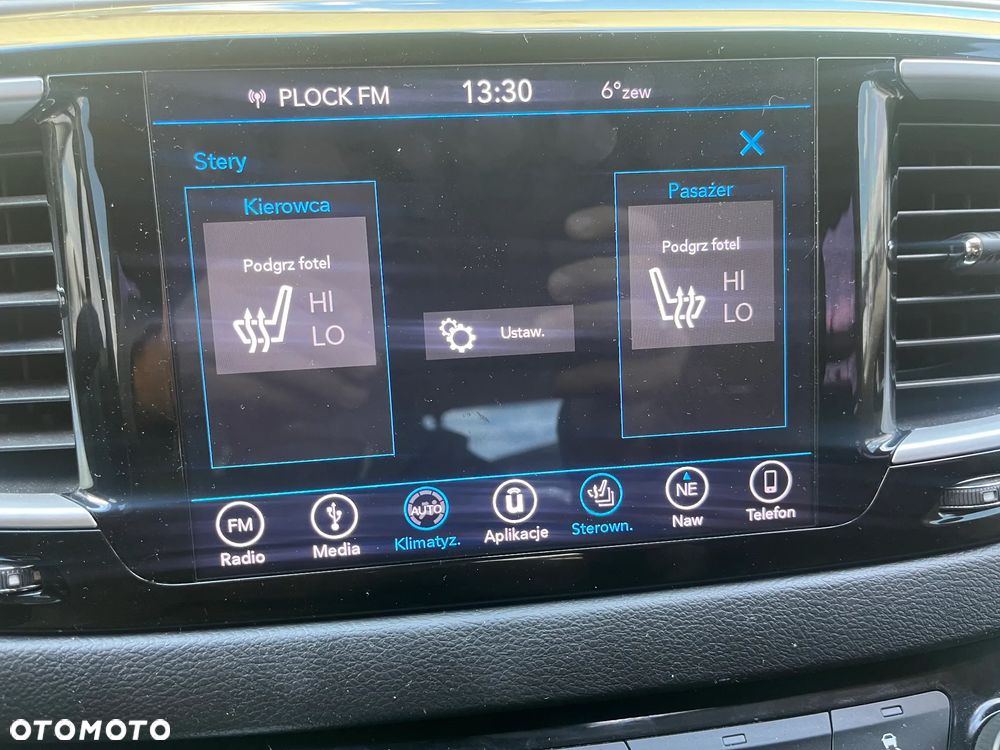 Chrysler Pacifica - 11