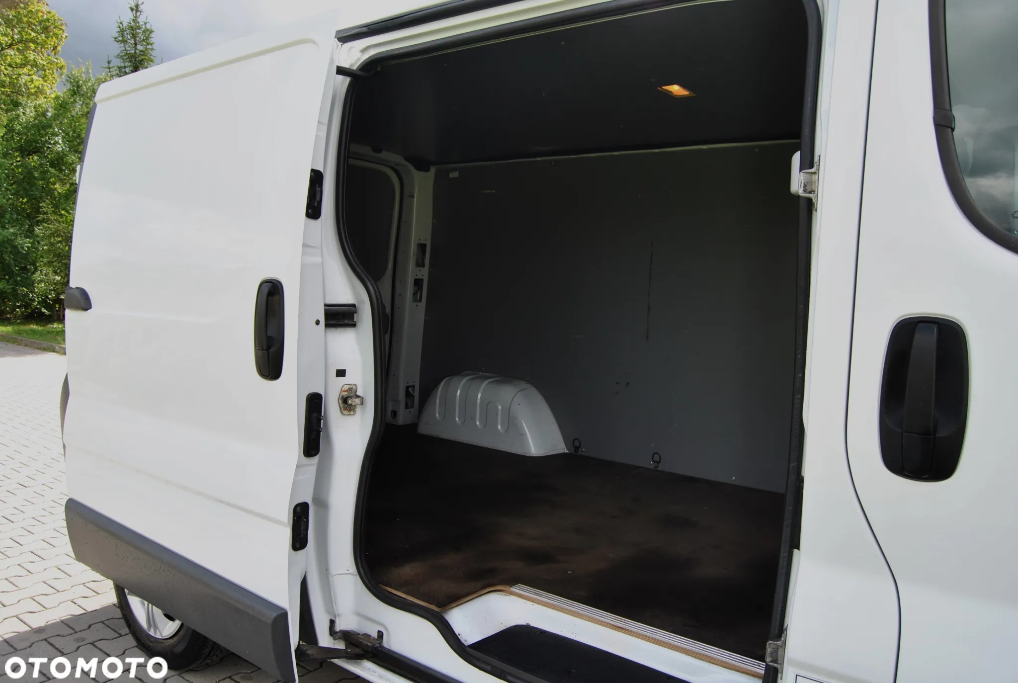Opel Vivaro - 9
