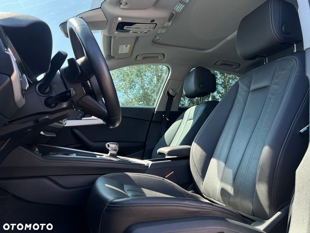 Audi A4 Limousine - 14