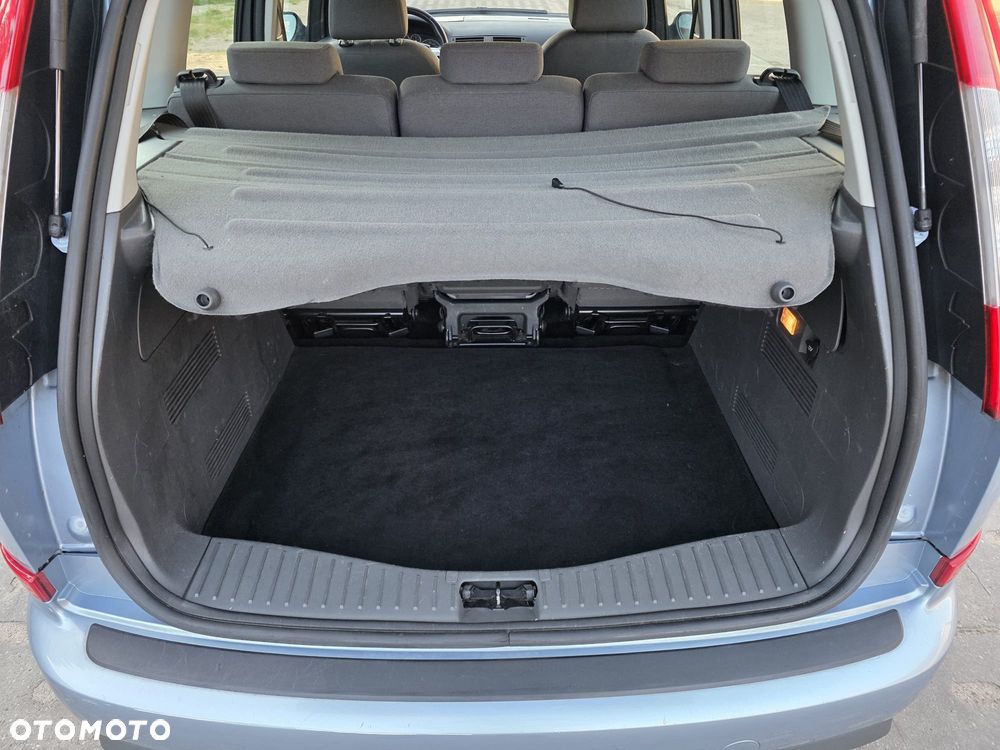 Ford Focus C-Max 1.8 Ambiente - 13